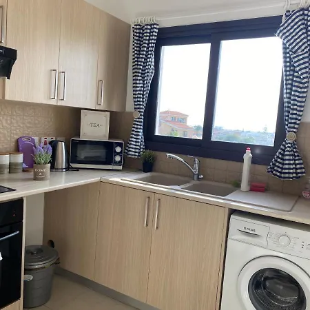 Two Bedroom Duplex :mountain And Sea View 아파트 라르나카