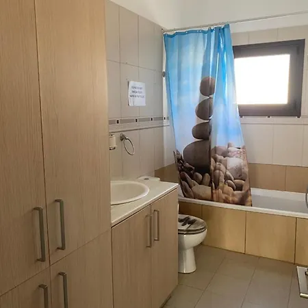 Two Bedroom Duplex :mountain And Sea View Appartement Larnaca